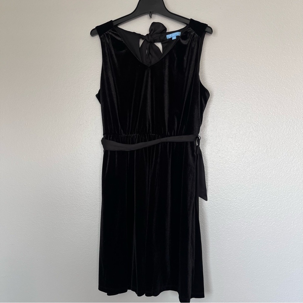 Draper James Women Dress Black Velvet Bow Back Ribbon Knot Waist M Cocktail Hour
